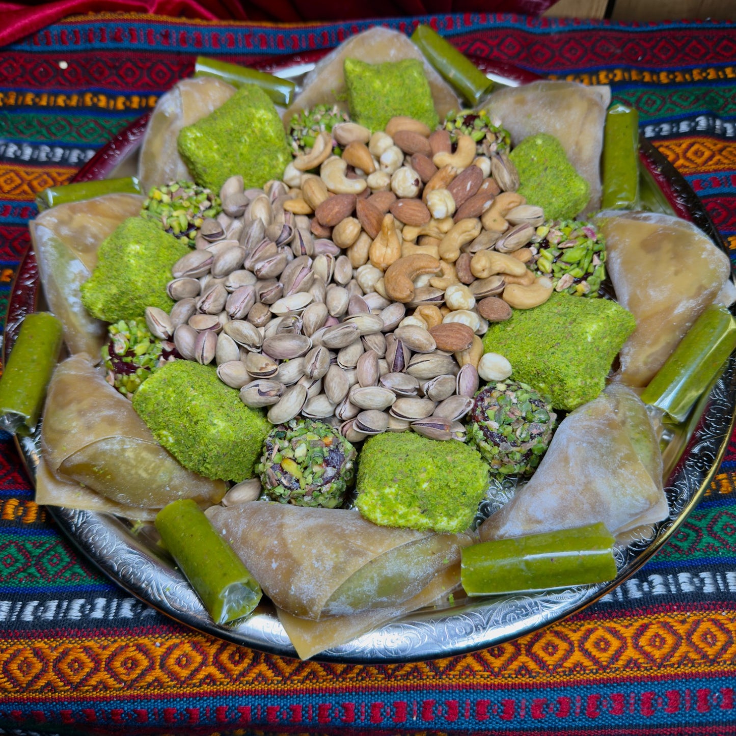 Yöresel Karışık Tepsi