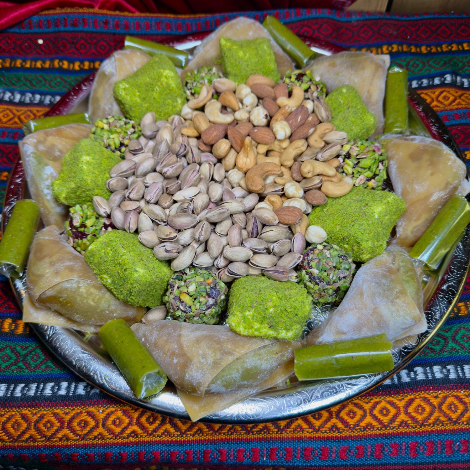 Yöresel Karışık Tepsi